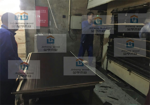 金亨木業(yè)有限公司建筑模板